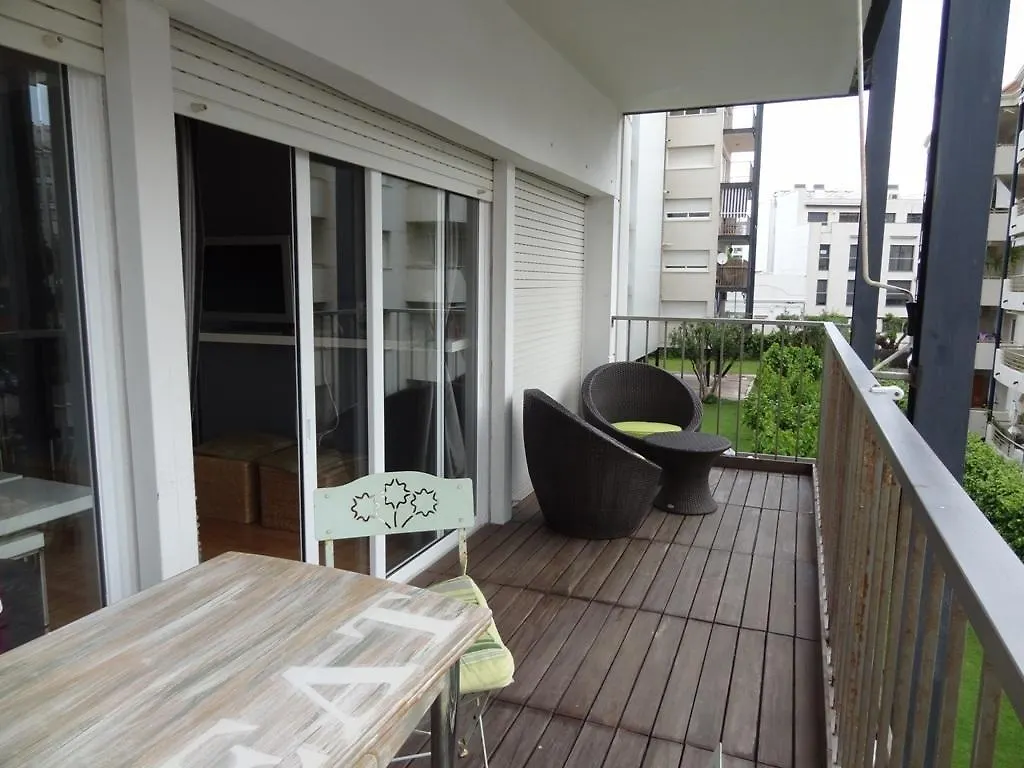 Ciruela Apart Apartment Sitges